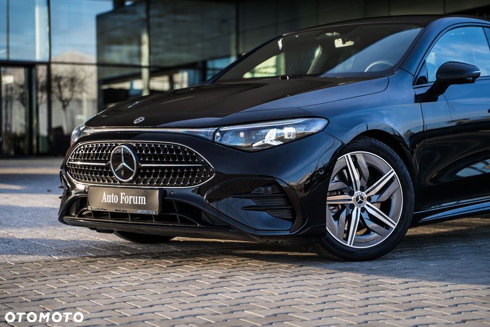 Mercedes-Benz CLA - 4