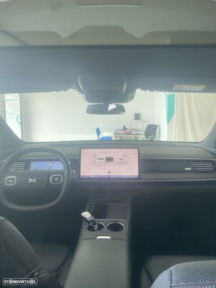 Xpeng G6 66 kWh Standard Range - 10