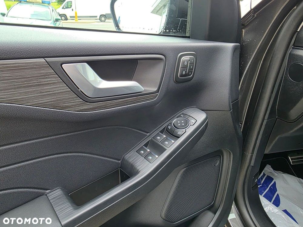 Ford Kuga - 15