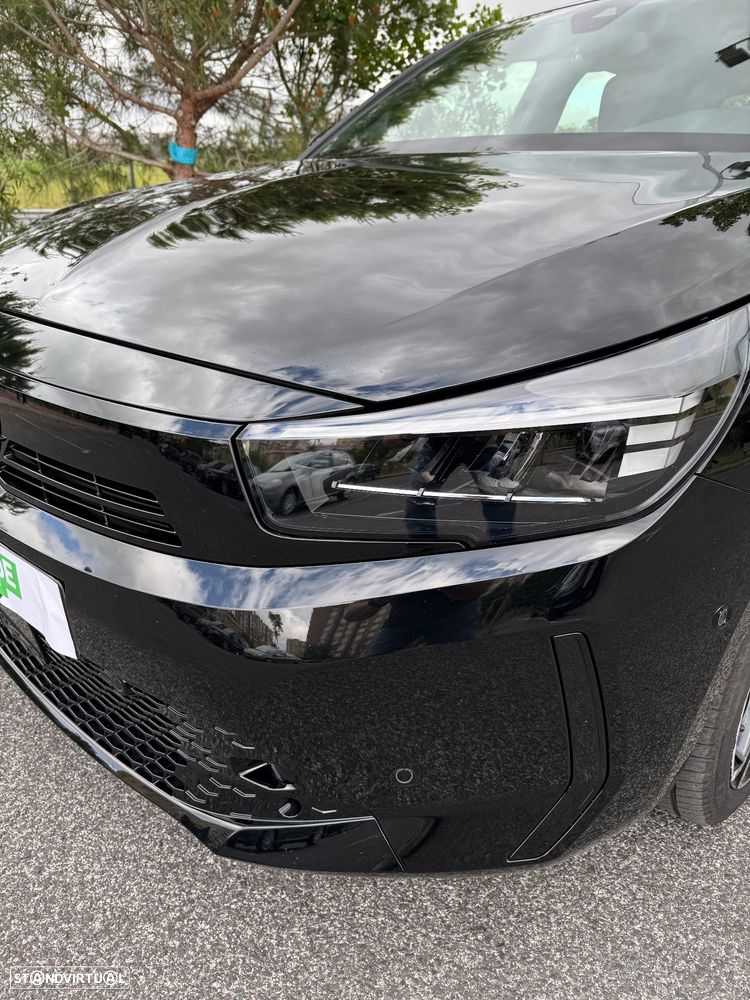 Opel Corsa 1.2 T GS - 4