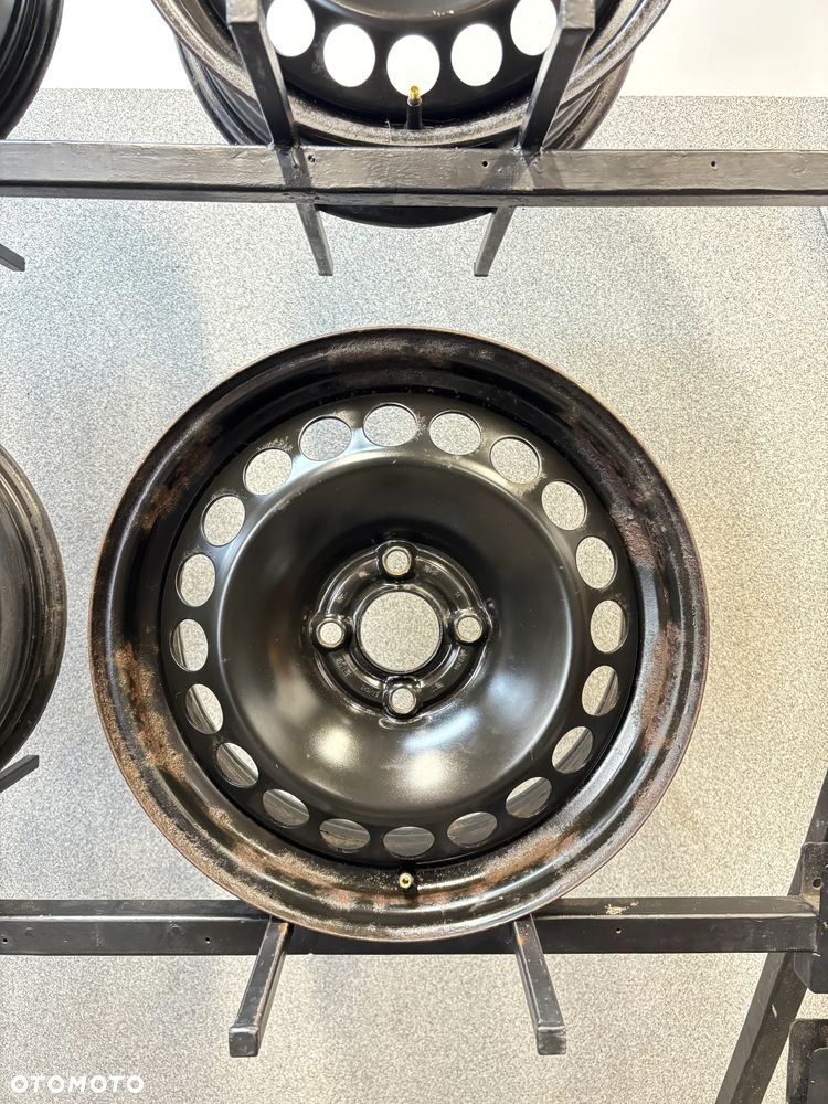 4 Felgi Stal. Opel Corsa D, E, Adam, Fiat Grande Punto, 15" - 5