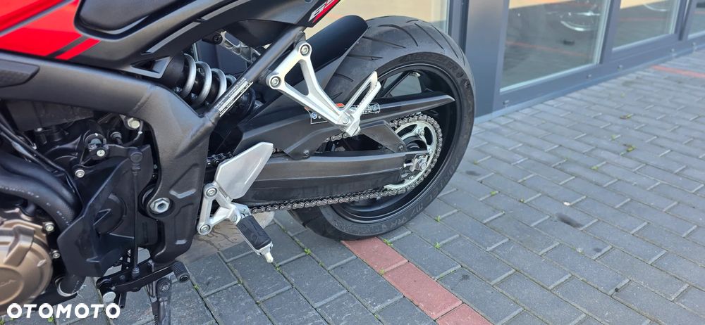 Honda CB - 37
