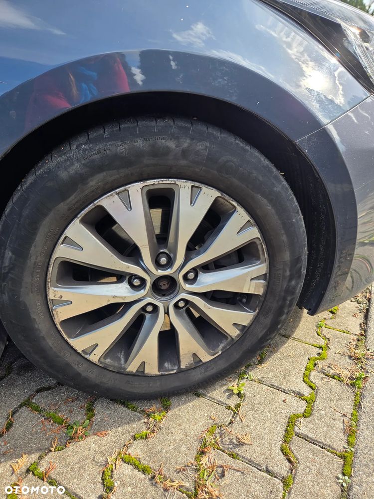 Kia Ceed - 32