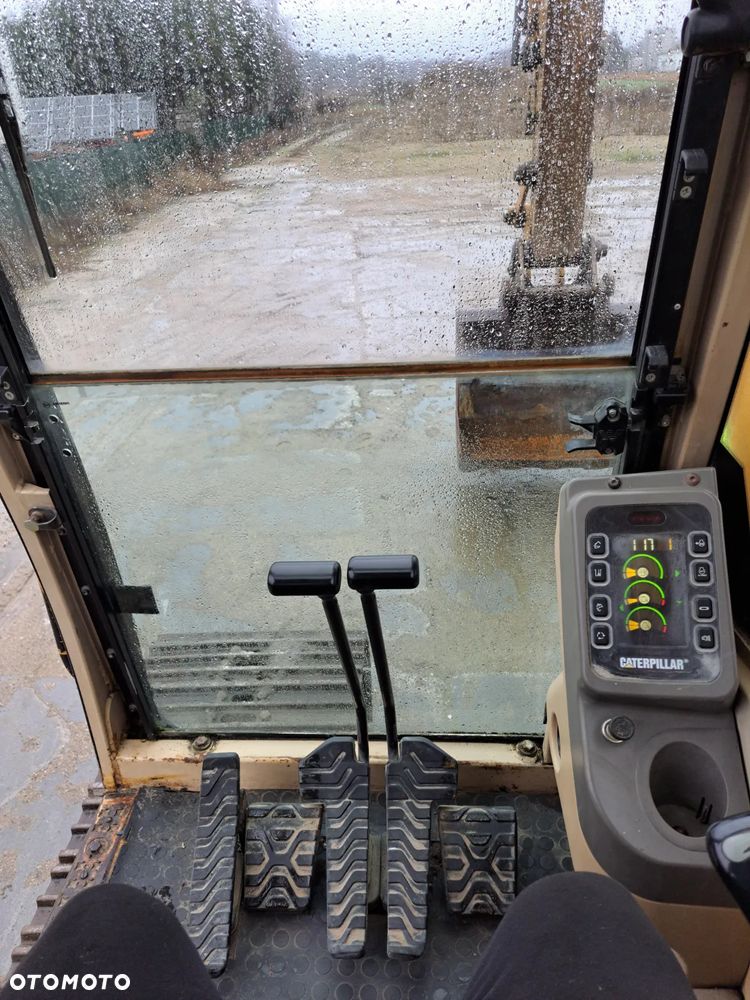 Caterpillar 318BL - 20