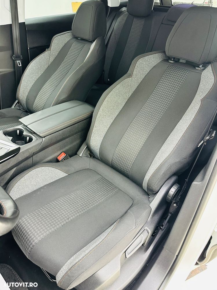 Peugeot 3008 - 15