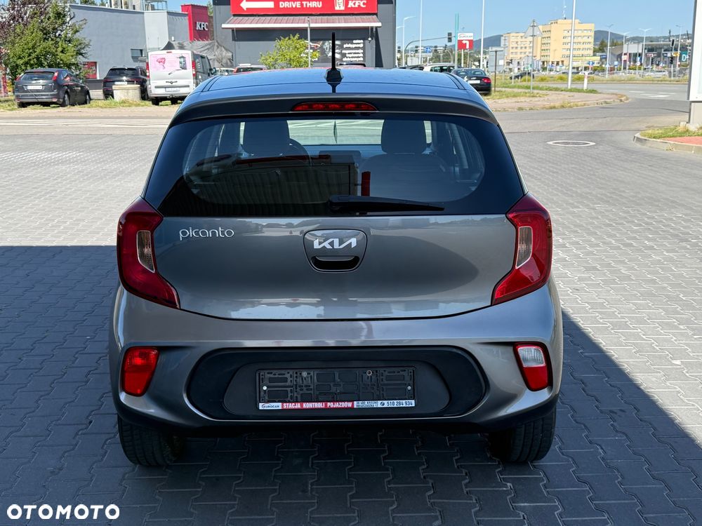 Kia Picanto 1.0 L - 5