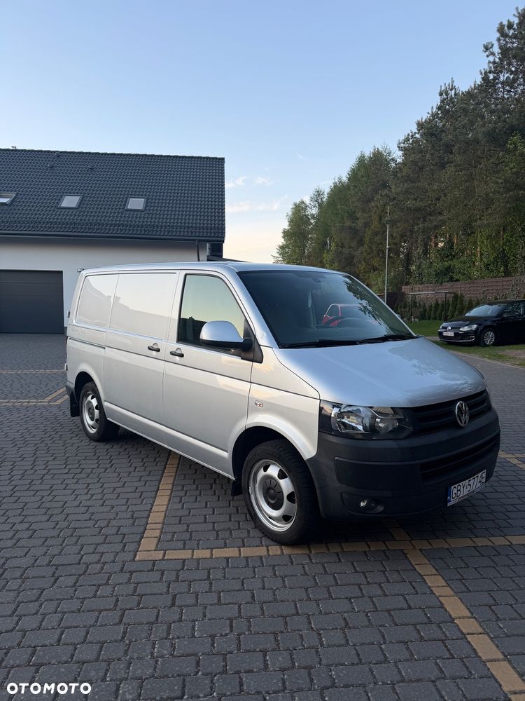Volkswagen Transporter - 1