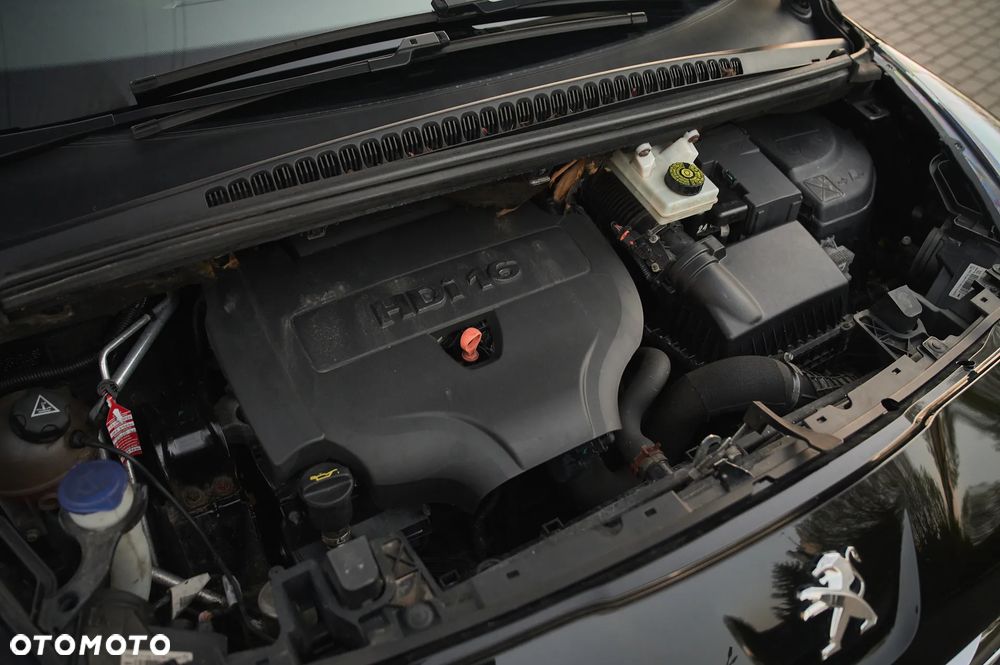 Peugeot 5008 2.0 HDi Allure - 21