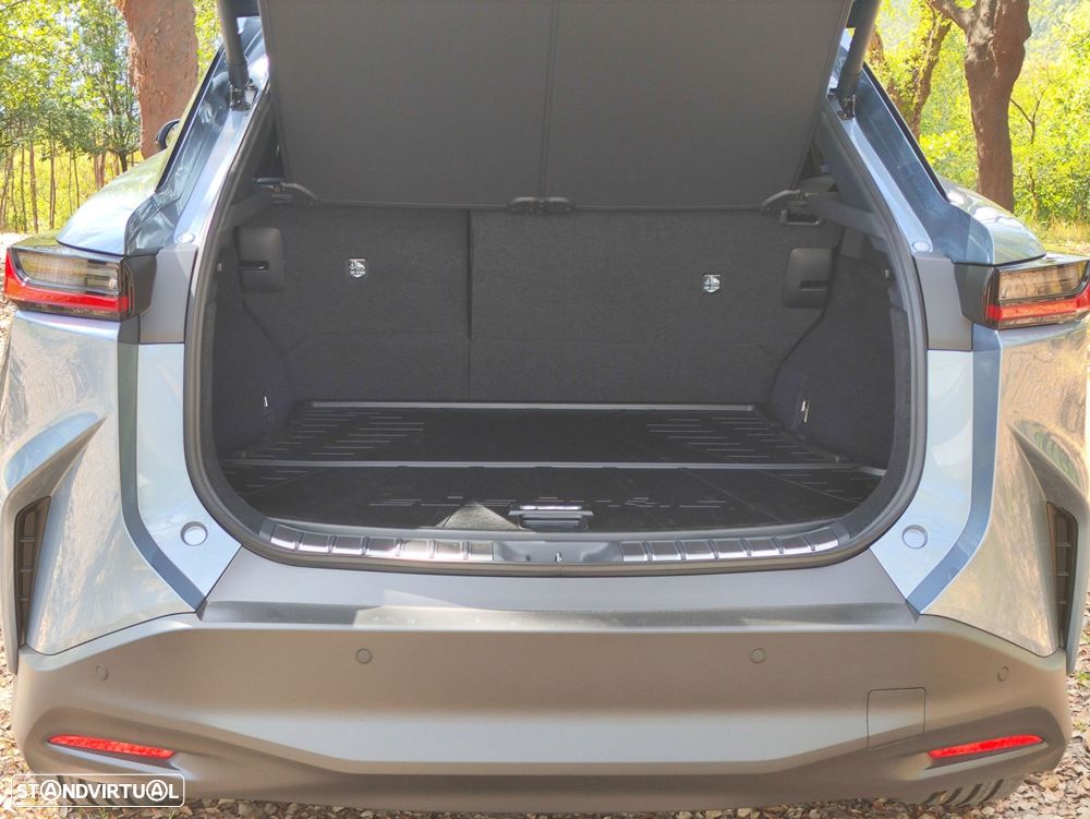 Lexus RZ 300e Premium - 15