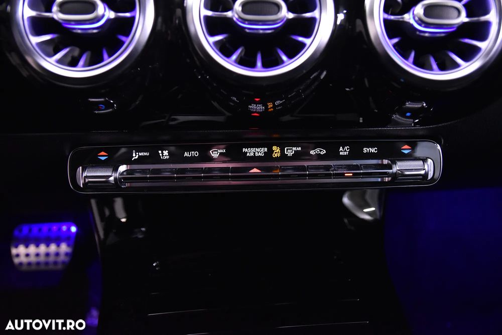 Mercedes-Benz CLA 220 d Coupe Aut. - 18