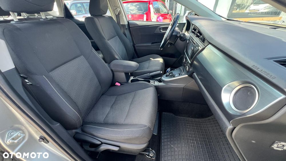 Toyota Auris - 21