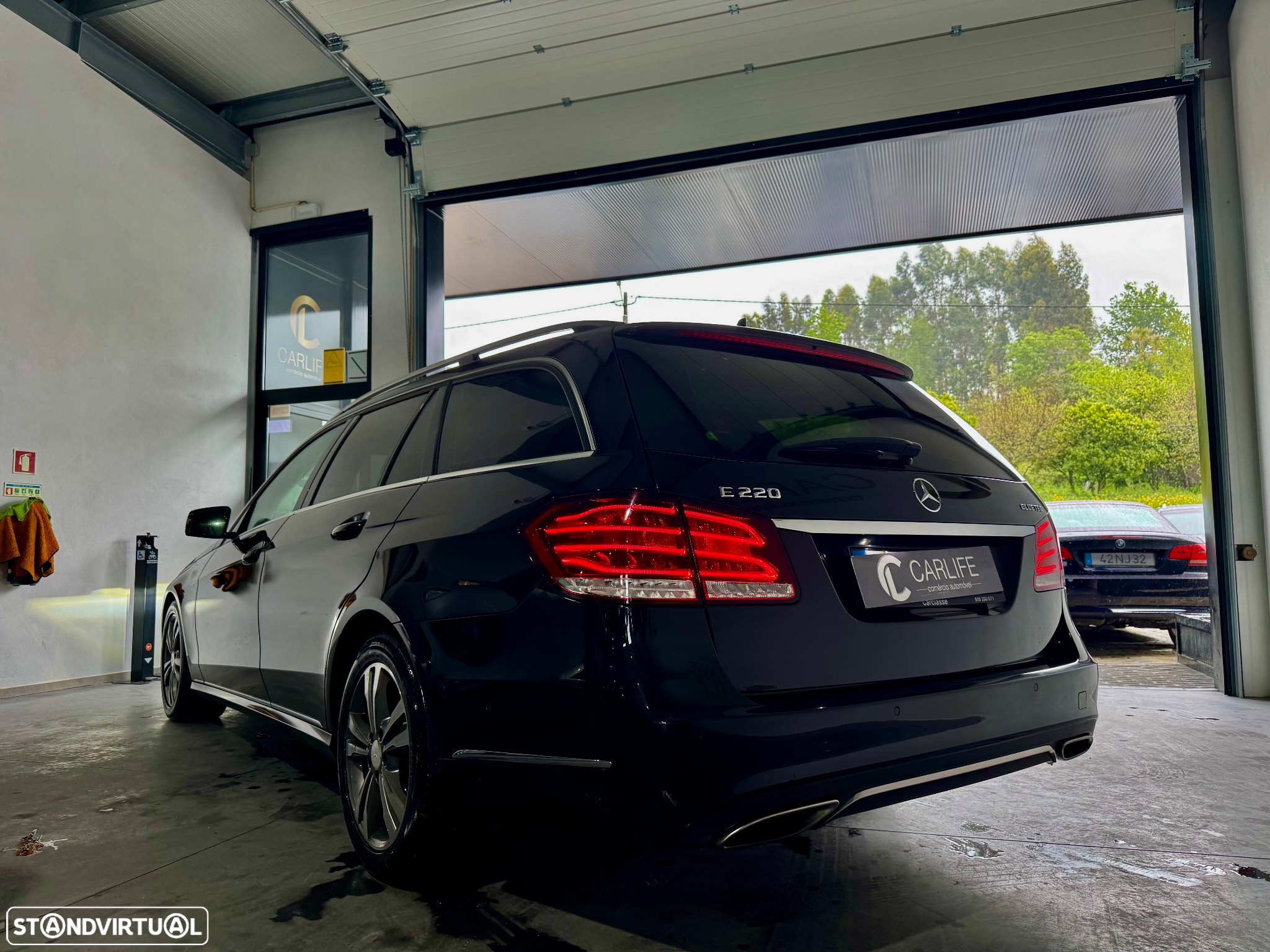 Mercedes-Benz E 220 BlueTEC Avantgarde Auto. - 3
