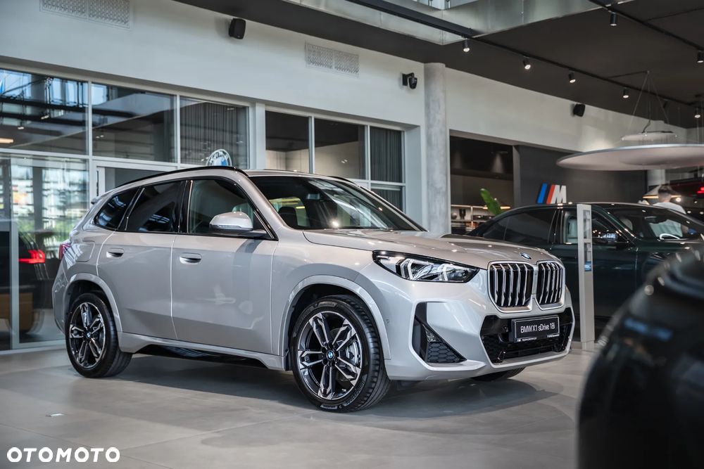 2026 BMW X1 sDrive18i M Sport, photograph 3