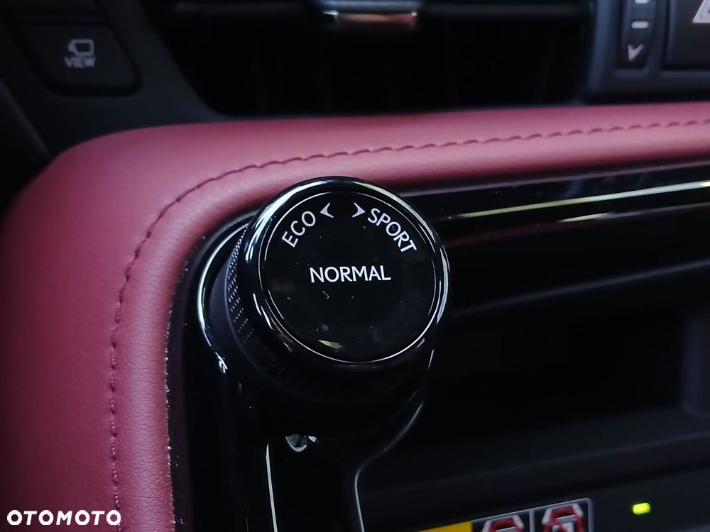 Lexus NX 350h Omotenashi AWD - 27
