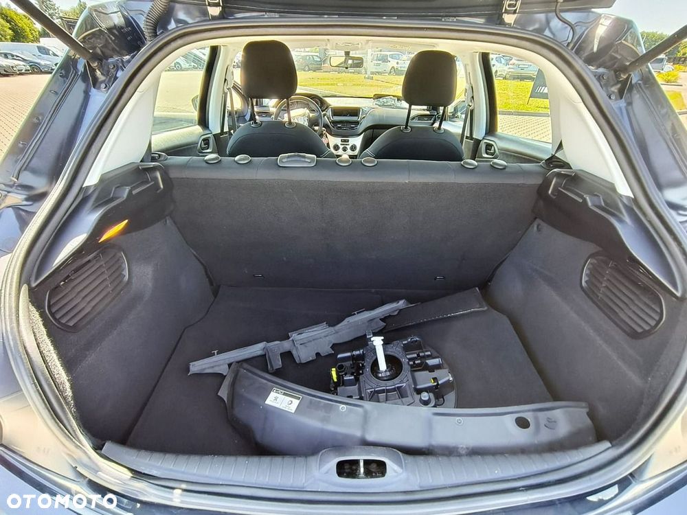 Peugeot 208 - 24