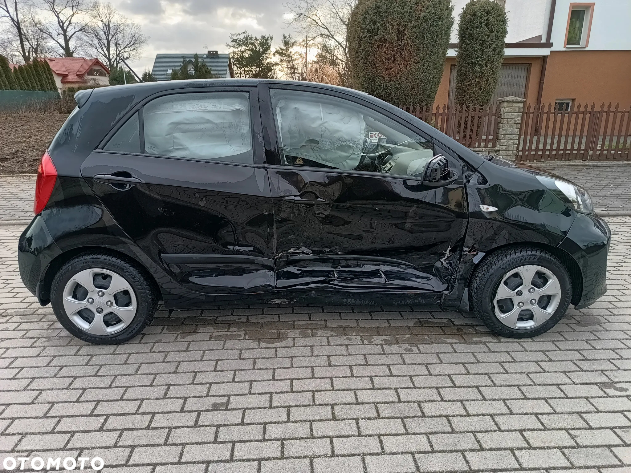 Kia Picanto - 21