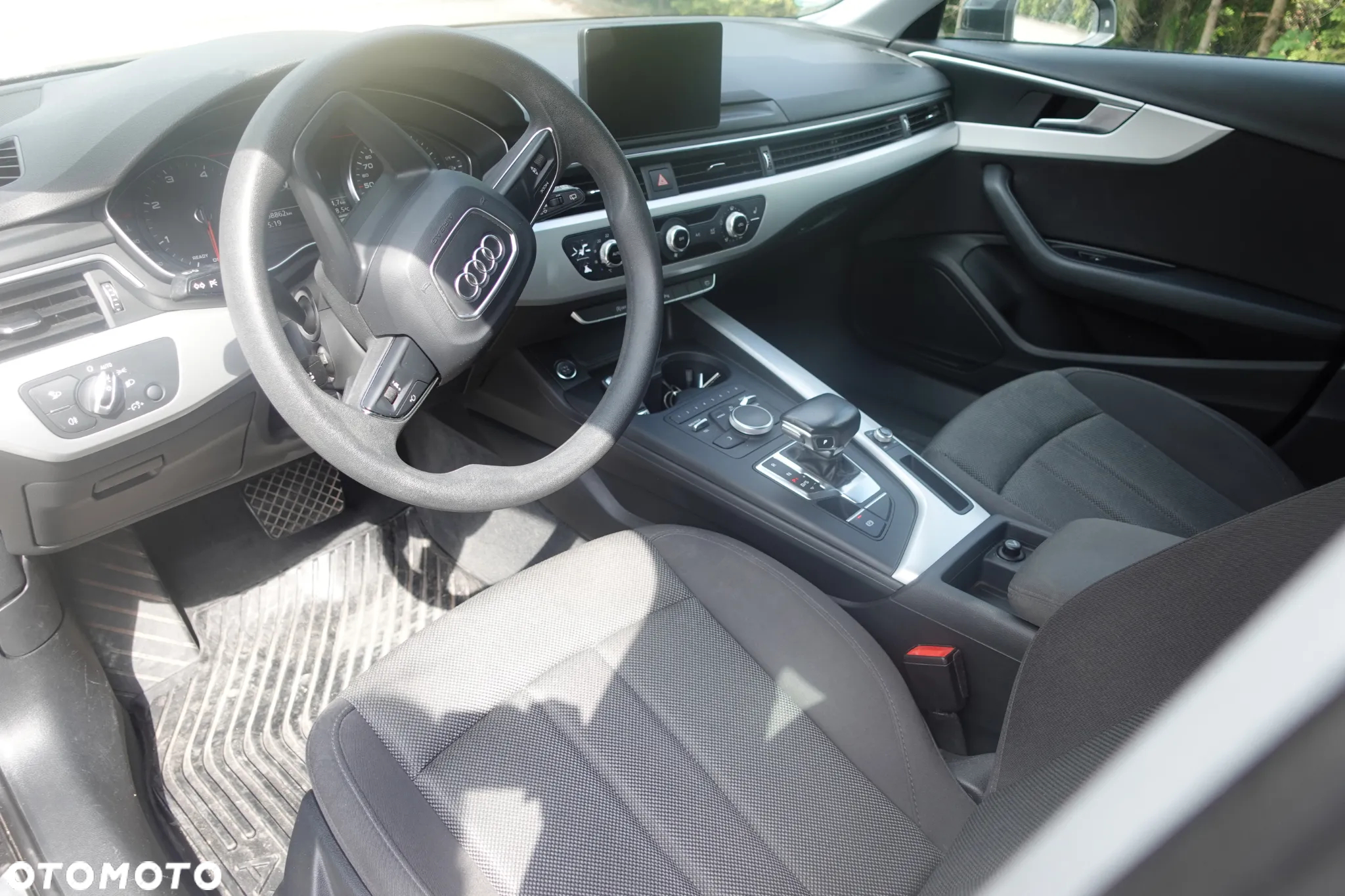 Audi A4 Avant 2.0 TDI S tronic - 10