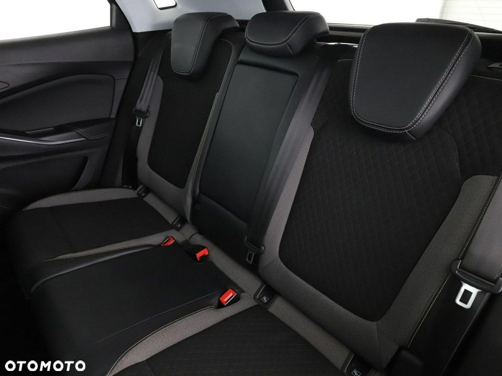 Opel Grandland X 1.2 T GPF Design Line S&S - 17