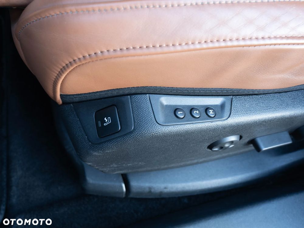 DS Automobiles DS 7 Crossback - 36