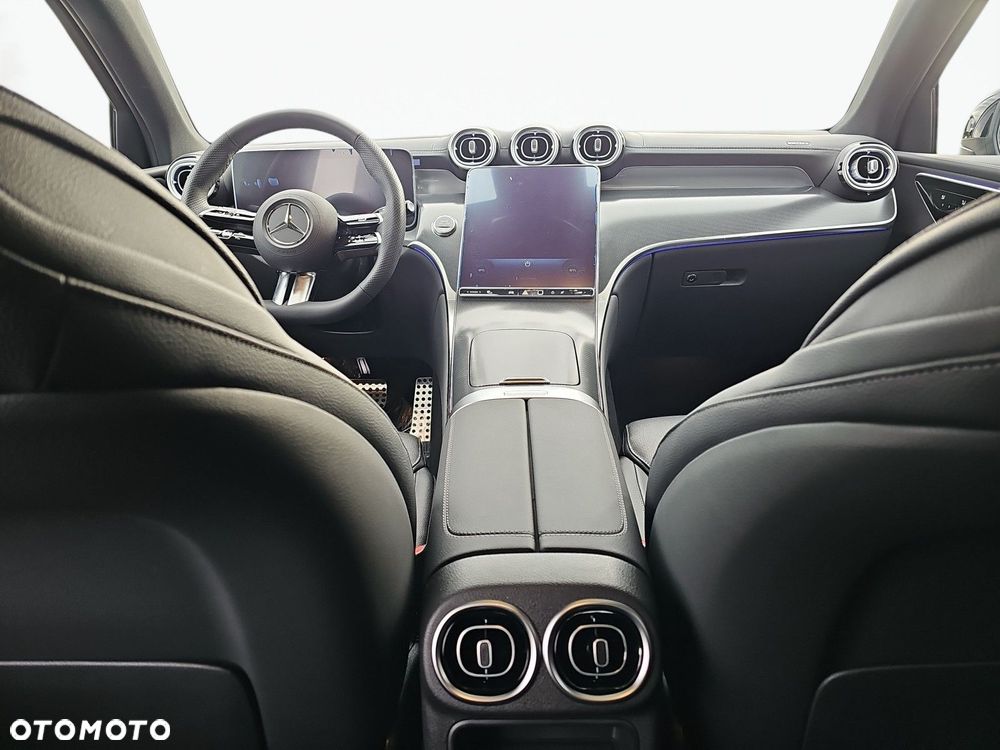 Mercedes-Benz GLC - 14