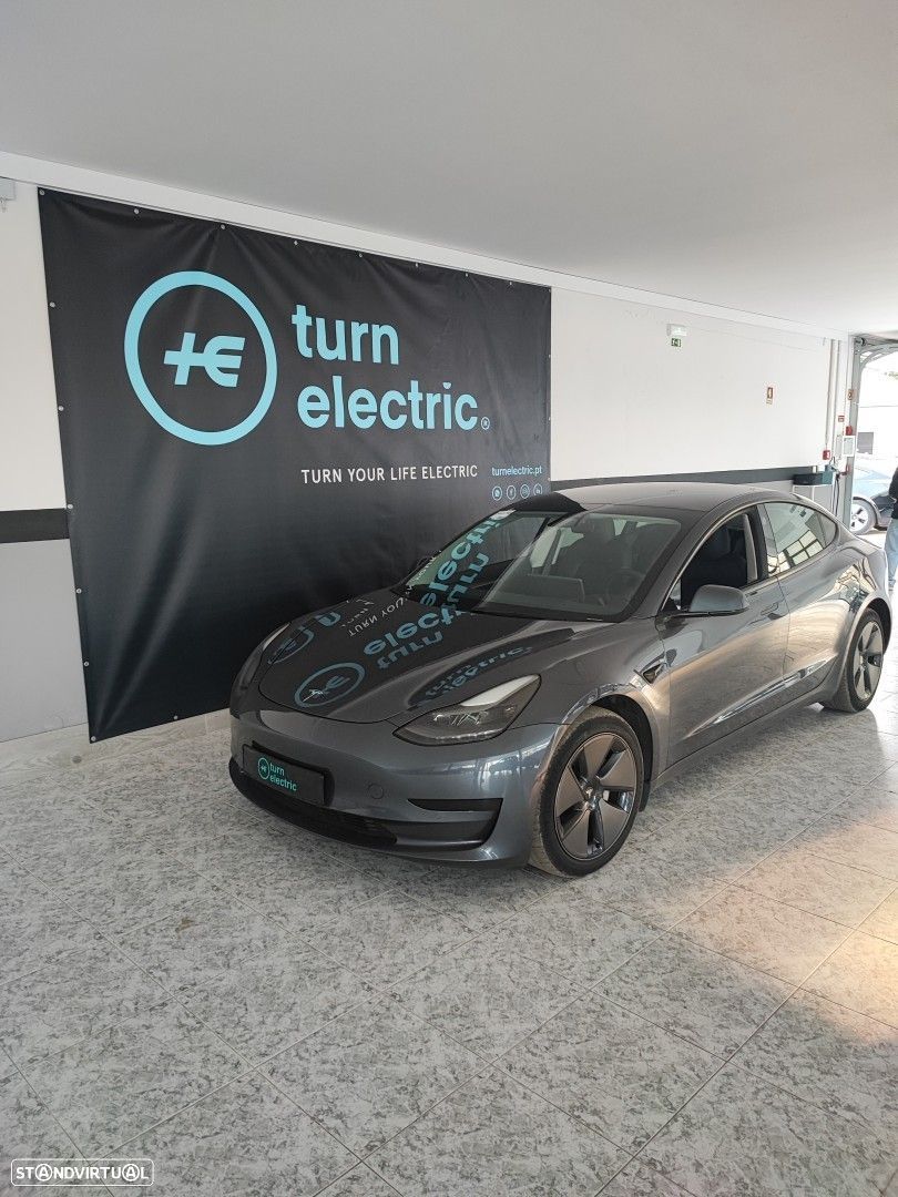 Tesla Model 3 Standard Range Plus RWD - 1