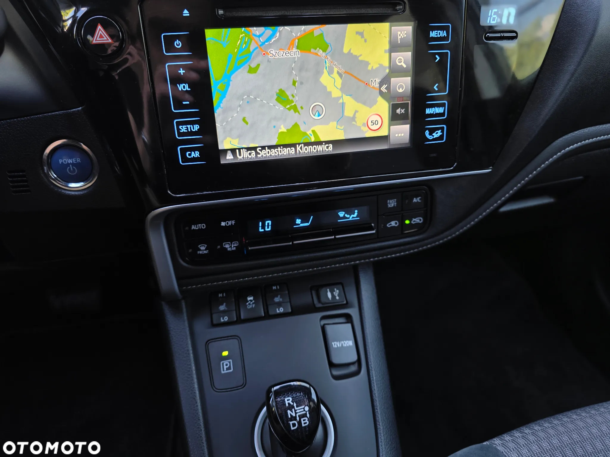 Toyota Auris 1.8 VVT-i Hybrid Automatik Edition S+ - 33