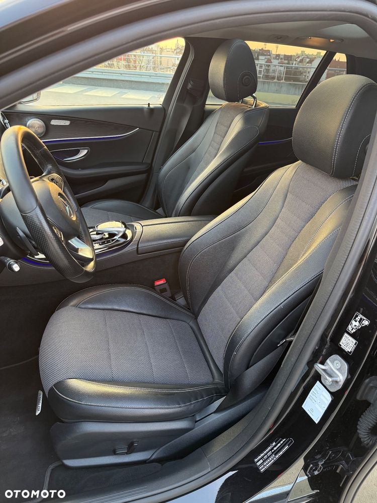 Mercedes-Benz Klasa E 220 d 4-Matic 9G-TRONIC - 21