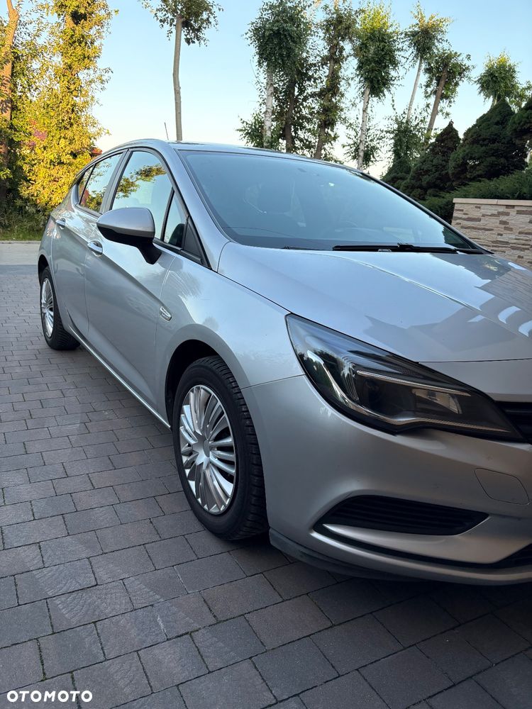 Opel Astra 1.6 CDTI Cosmo - 4