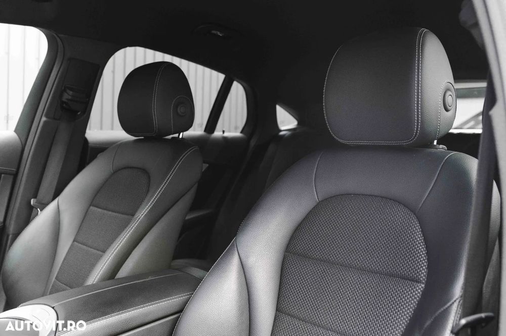 Mercedes-Benz GLC 350 e 4Matic 7G-TRONIC AMG Line - 25