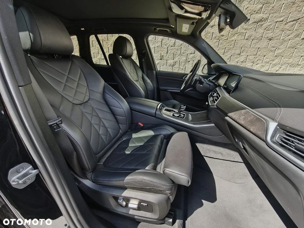 BMW X5 xDrive40i - 28