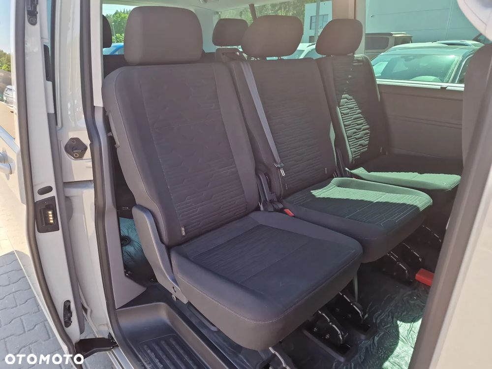 Volkswagen Caravelle - 21