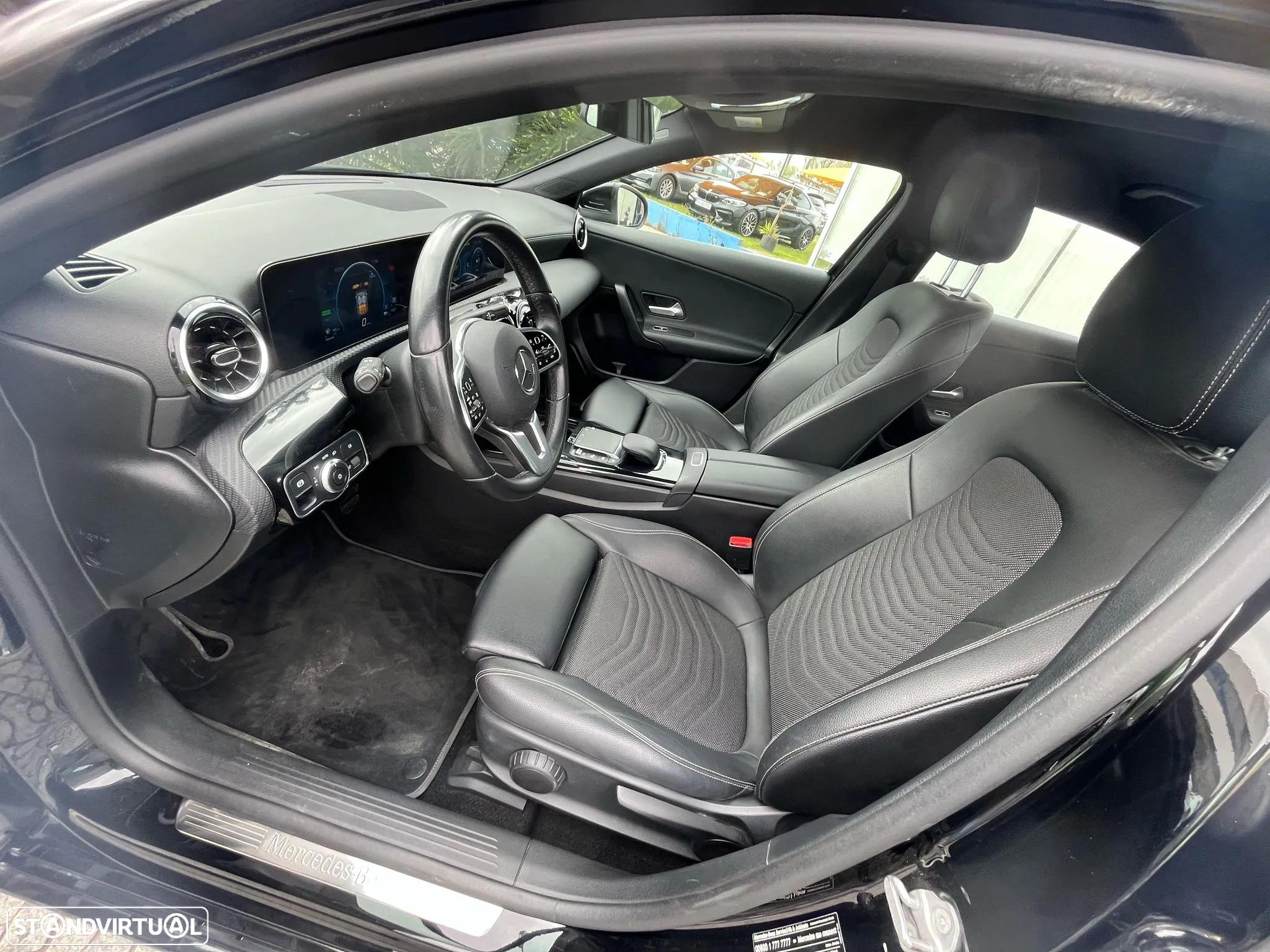 Mercedes-Benz A 250 Limousine e Style Plus - 23