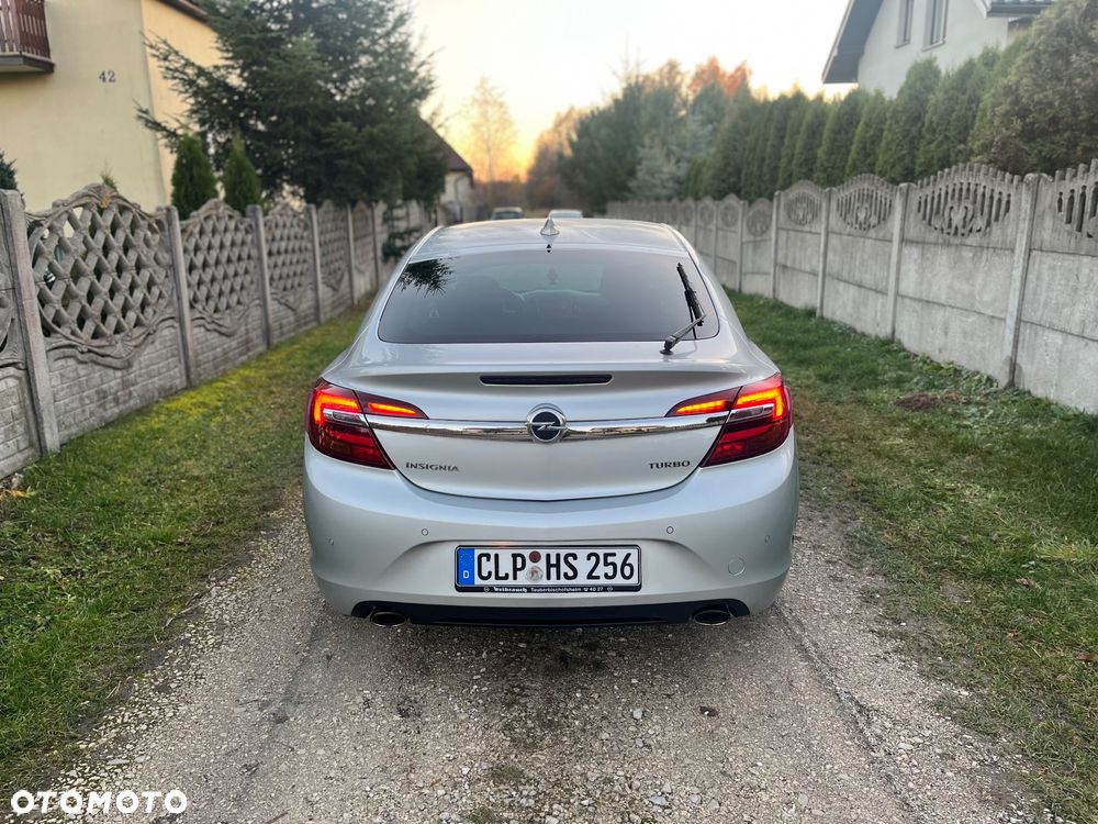 Opel Insignia - 12