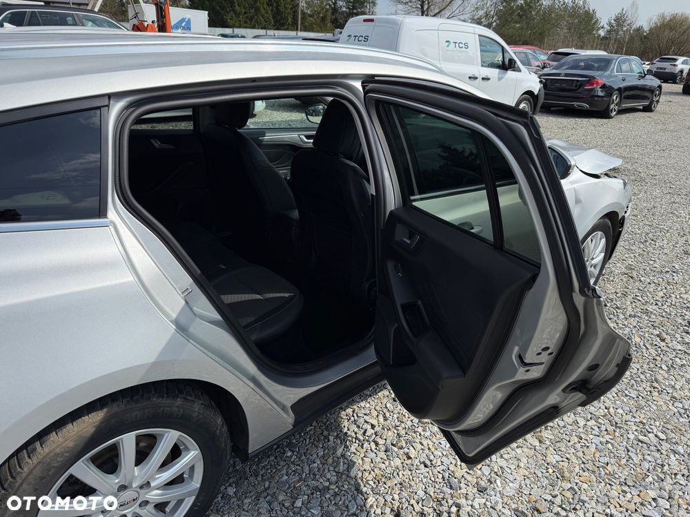 Ford Focus 2.0 EcoBlue STart-Stopp-System TITANIUM X - 27