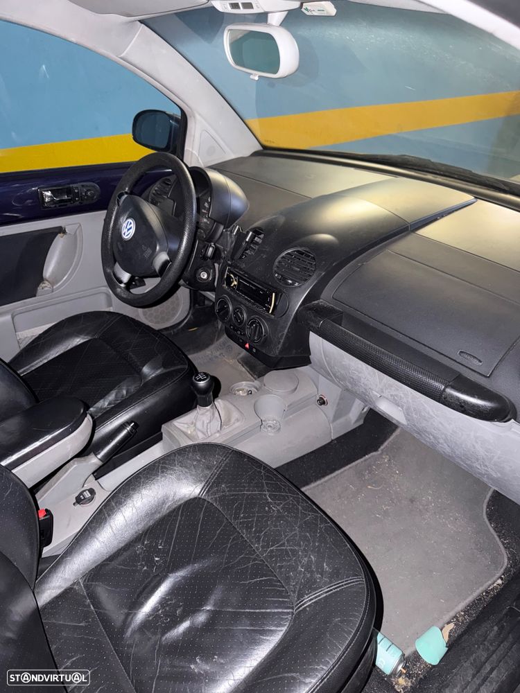 VW New Beetle 2.0 - 8