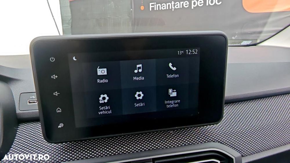 Dacia Logan TCe 90 MT6 Journey - 12