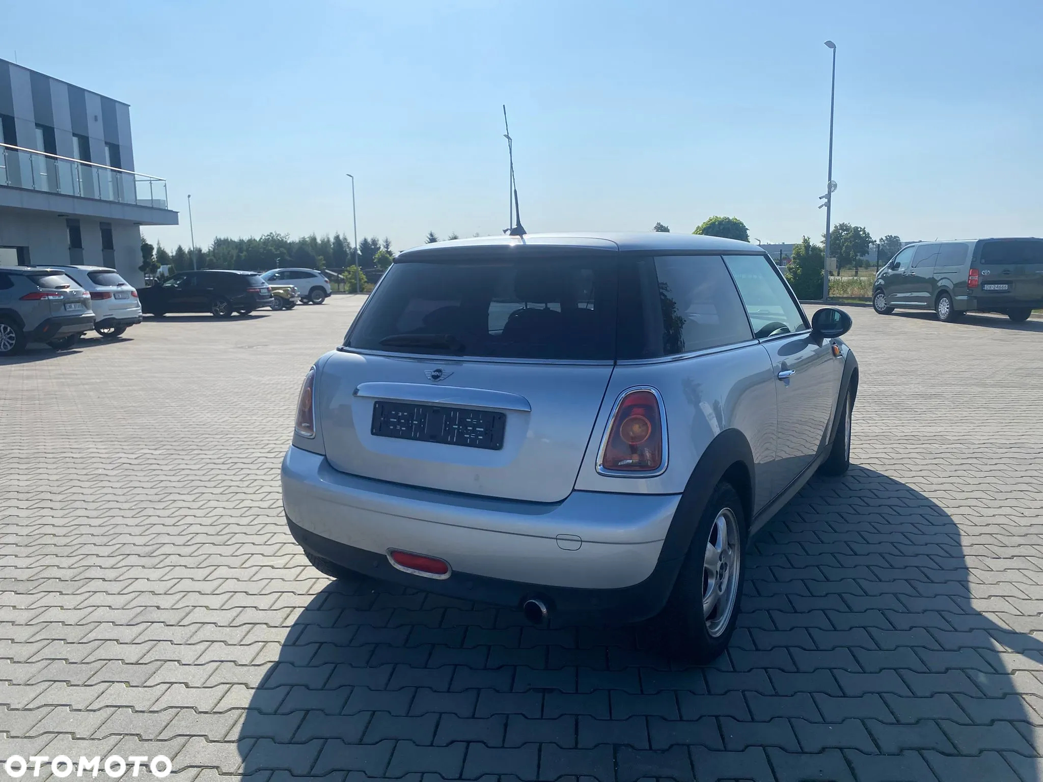 MINI ONE Standard - 6