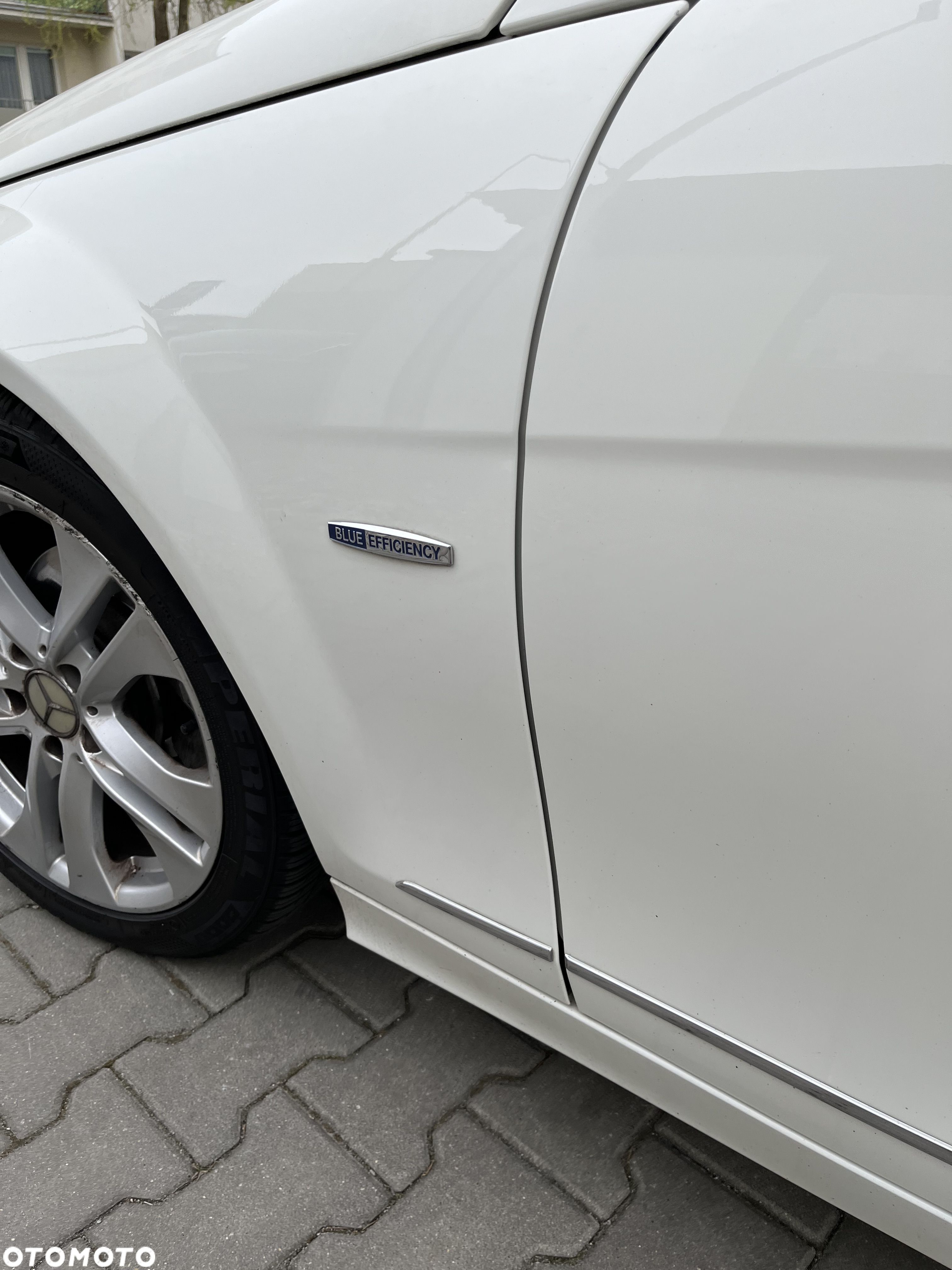 Mercedes-Benz Klasa C 180 CGI BlueEff Avantgarde - 1