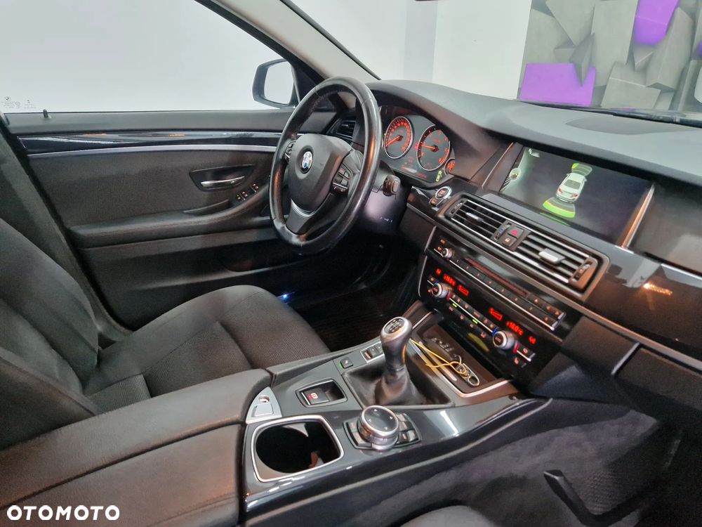 BMW Seria 5 520d - 19