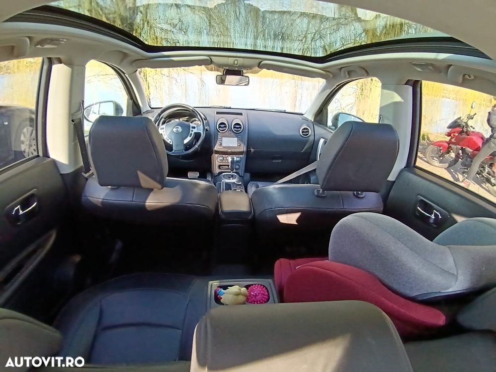 Nissan Qashqai 2.0 DCI 4 x 4 DPF Aut tekna - 2