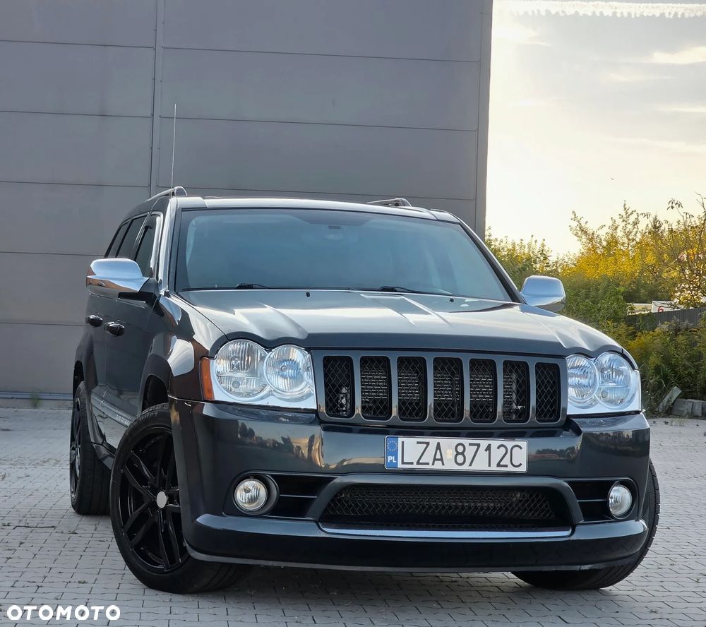 Jeep Grand Cherokee - 16