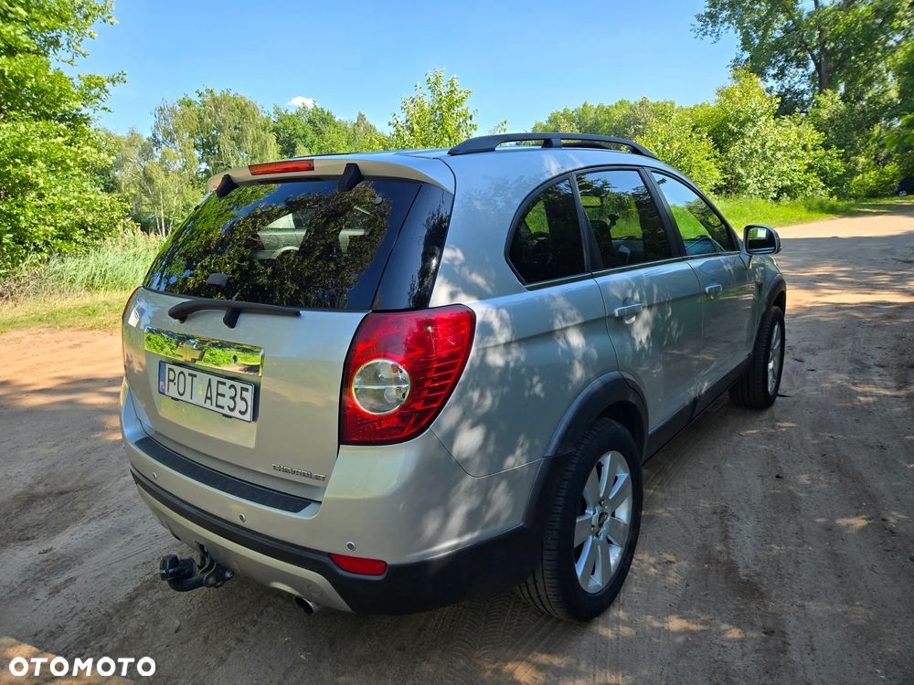 Chevrolet Captiva 3.2 LT sport - 3