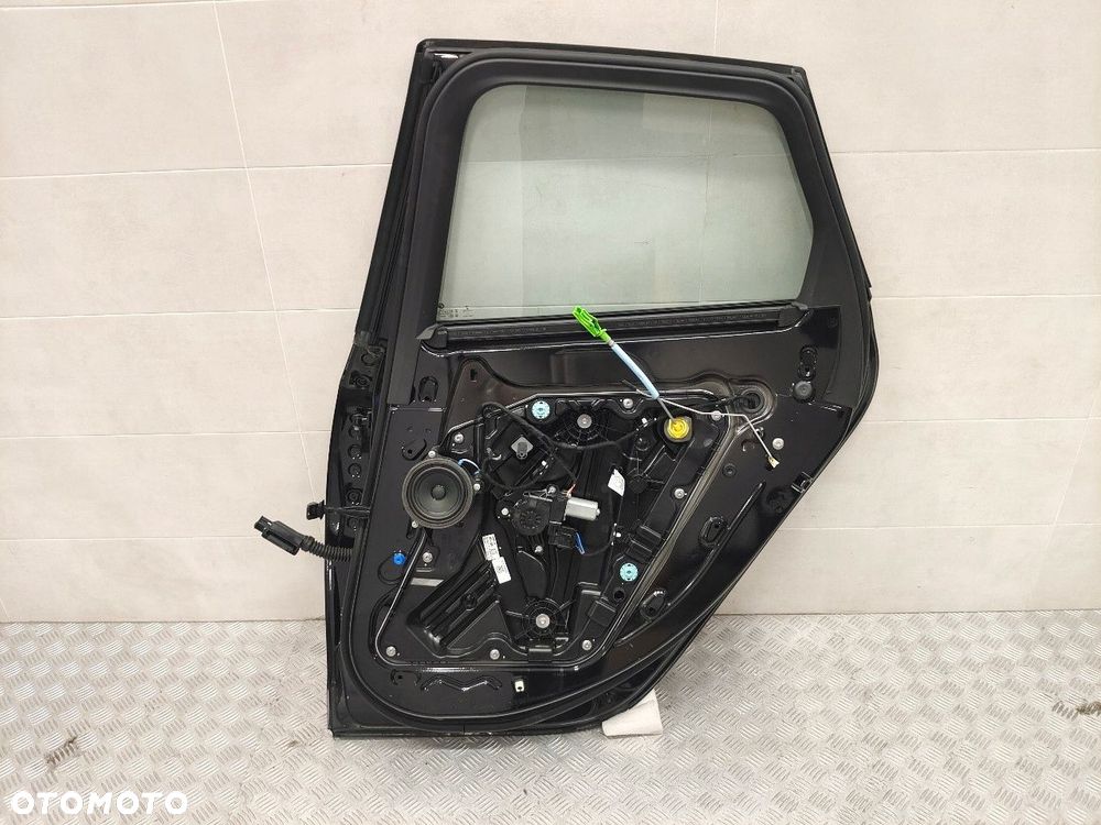 BMW U06 DRZWI PRAWE TYŁ 475 - 4