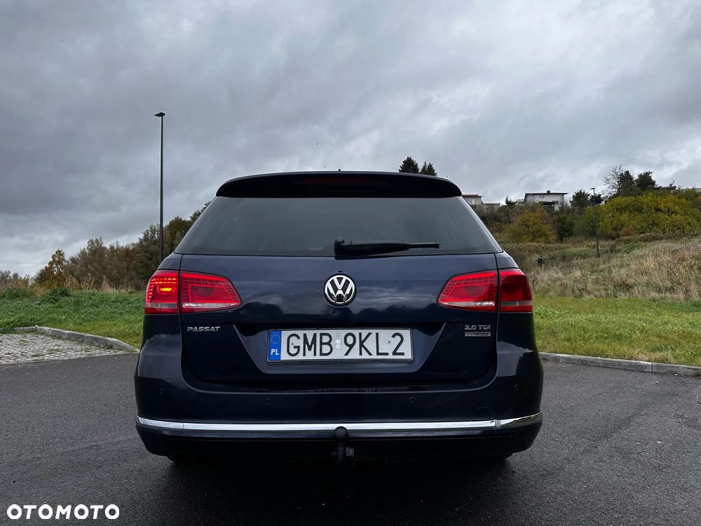 Volkswagen Passat 2.0 TDI Highline R-Style DSG - 27