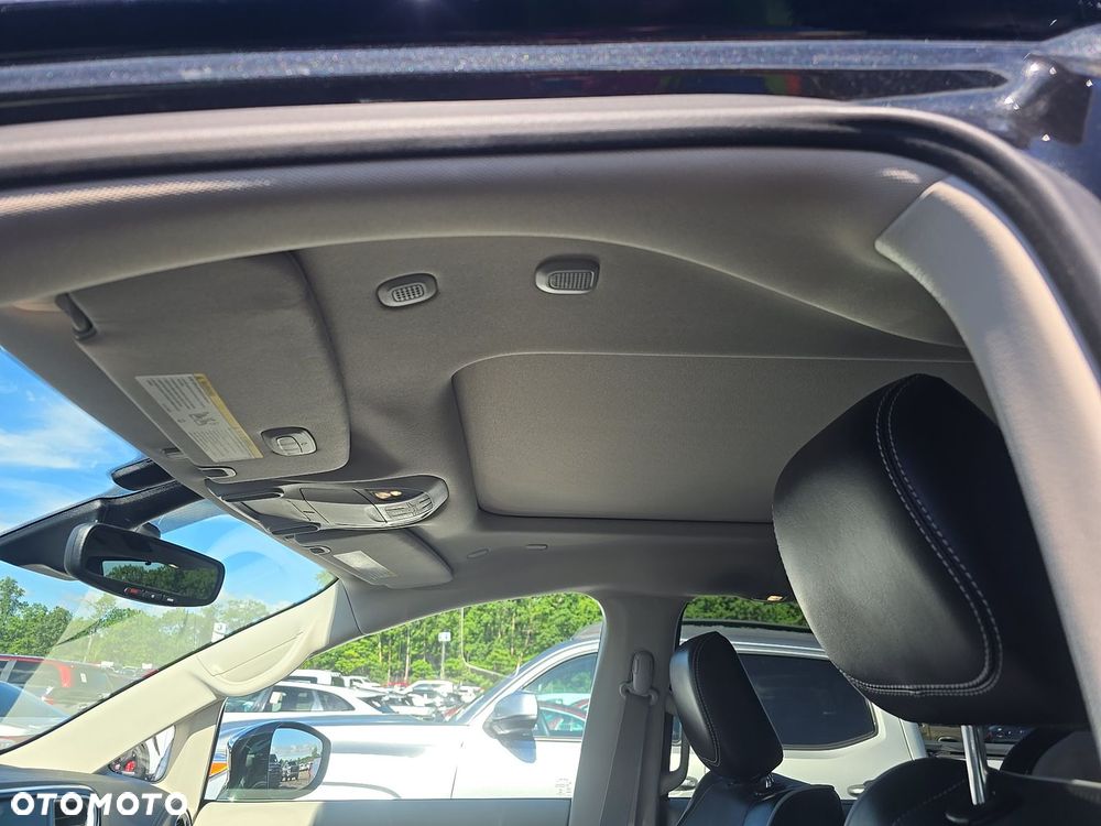 Chrysler Pacifica - 8