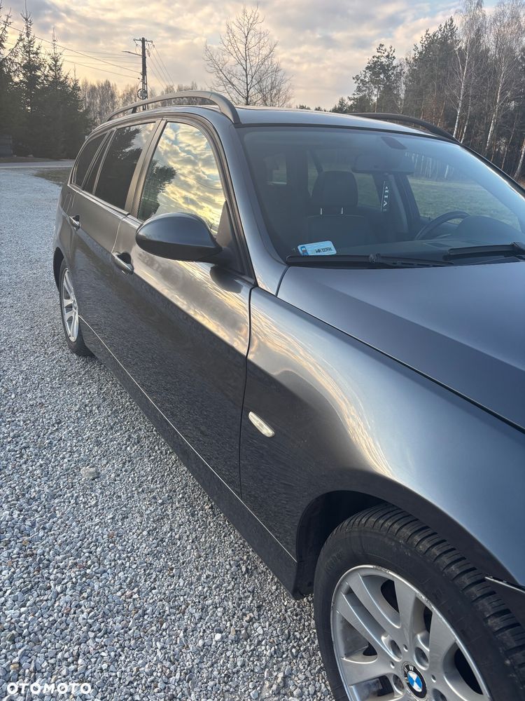 BMW Seria 3 318d - 6