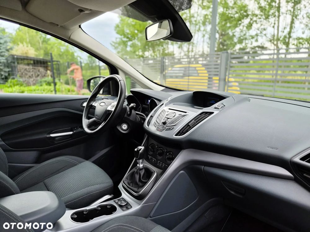 Ford C-MAX - 17