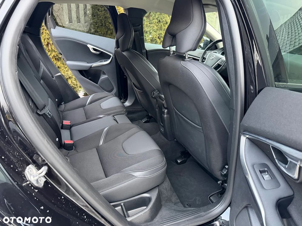 Volvo V40 D3 Drive-E Ocean Race - 22