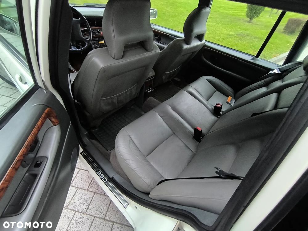 Volvo Seria 900 - 23