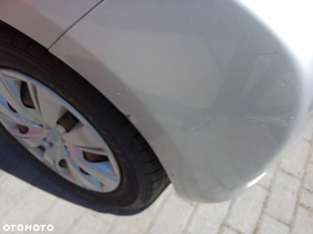 Toyota Yaris - 7